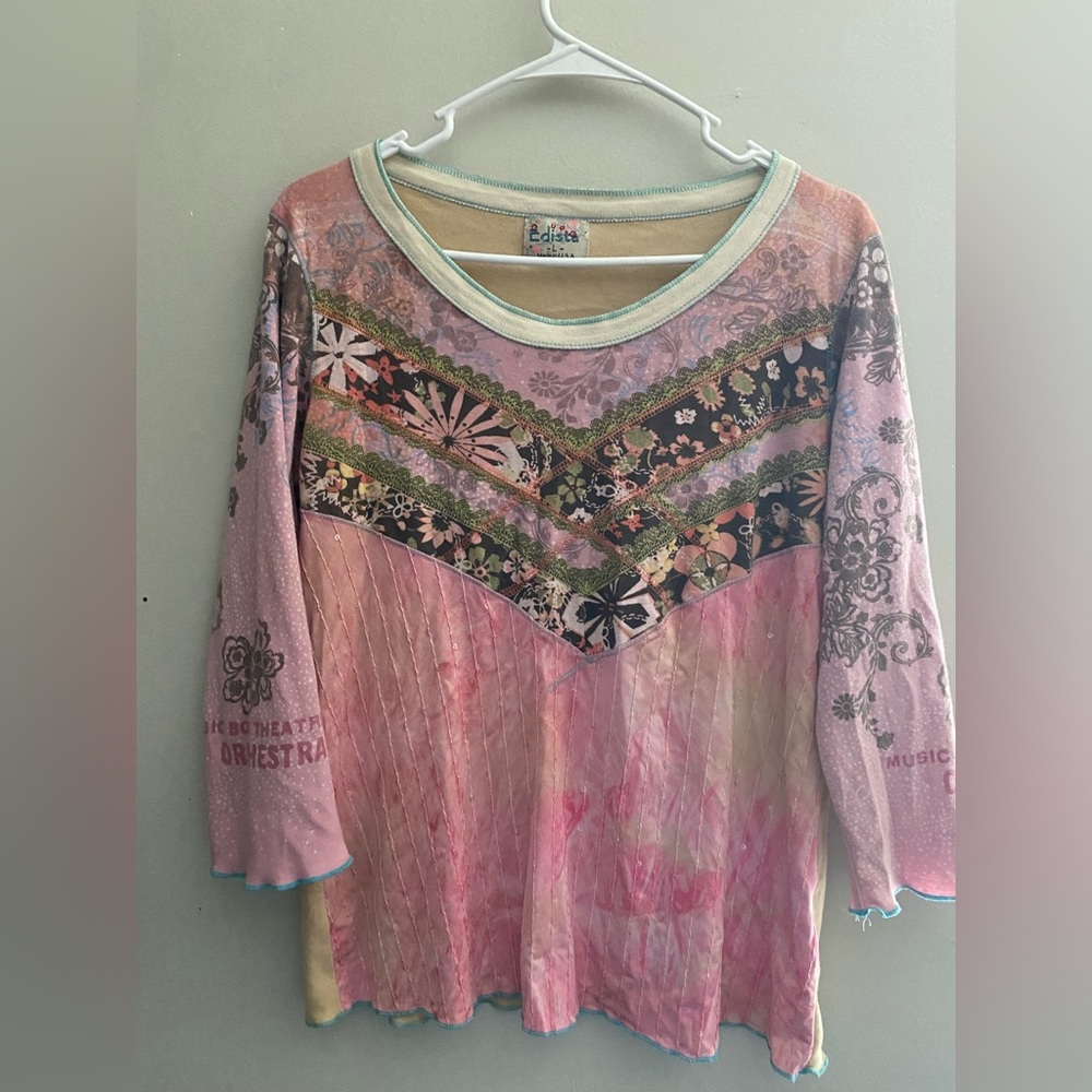 Quirky shirt Y2k